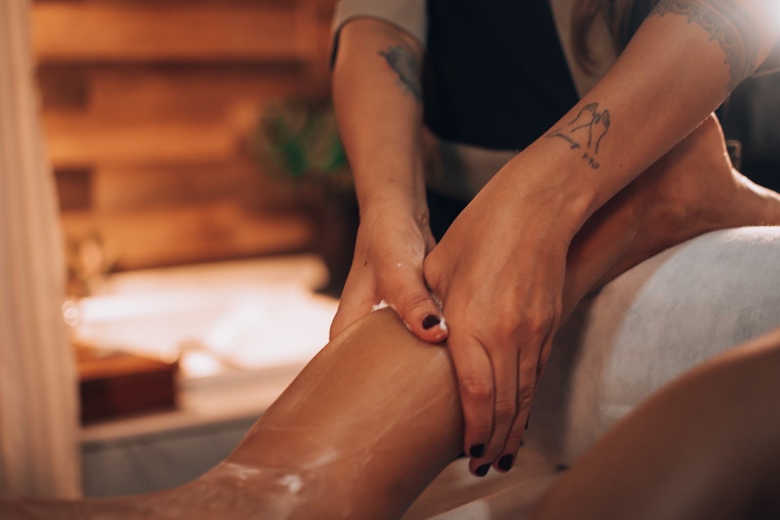 Massagem na panturrilha